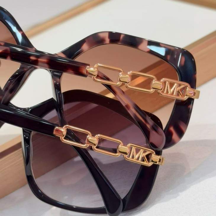 Picture of Michael Kors Sunglasses _SKUfw71187492fw